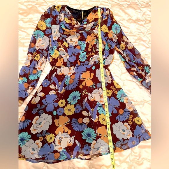 Zara Floral Mini Dress- 60’s floral print inspired! - Picture 6 of 13